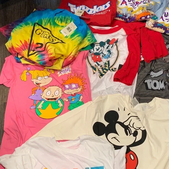 NWOT 28 Shirt Nintendo, Guess,Disney, Nickelodeon,Philosophy and More - Picture 6 of 13